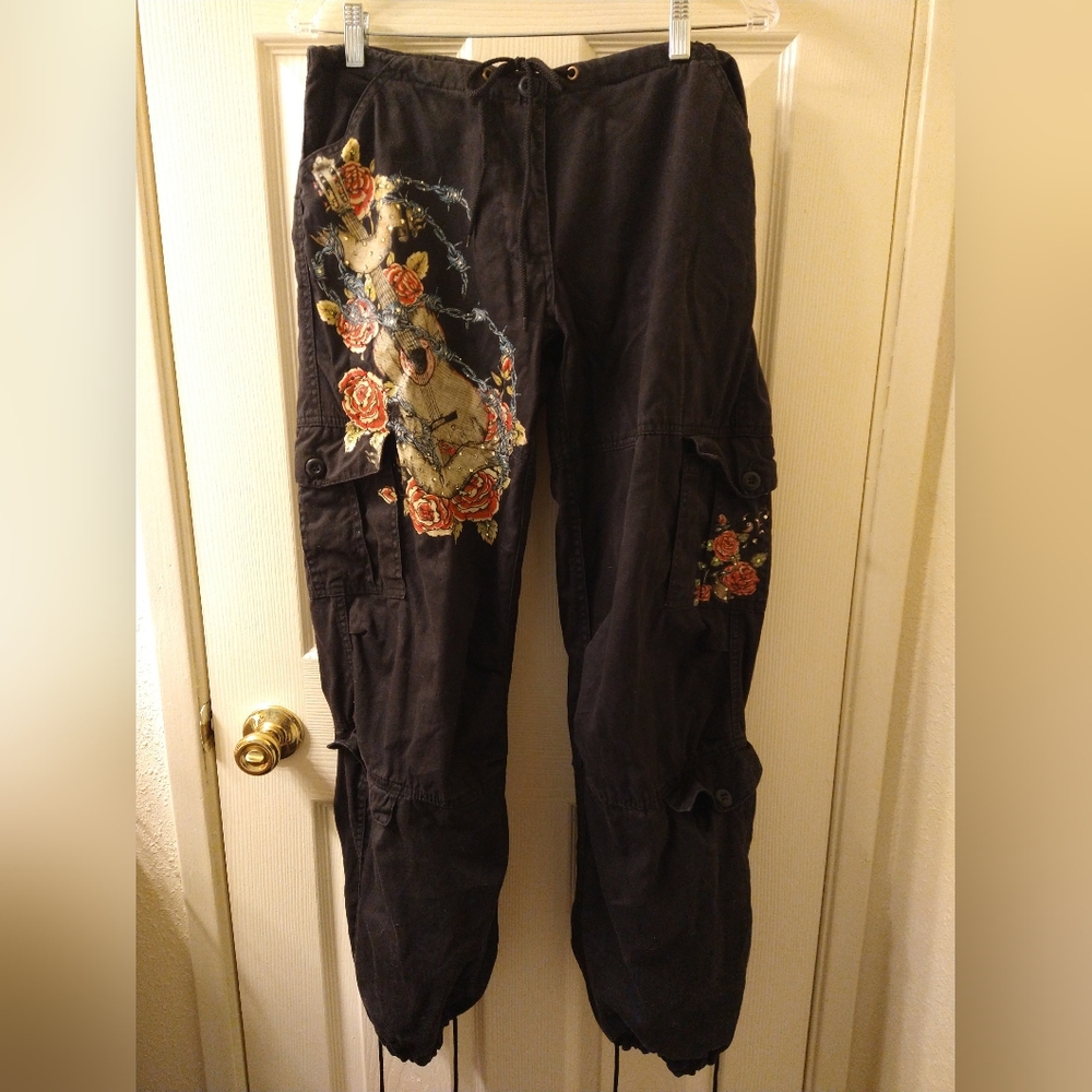 Guitars and roses Black Cargo Pants